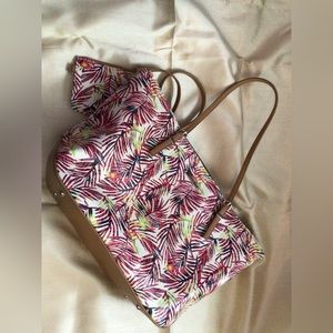 Nine West purse with coin purse.